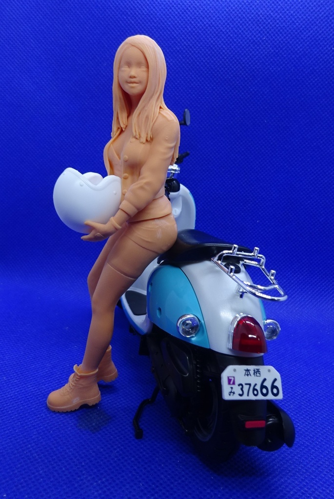 1/12 少女(バイクポーズ)