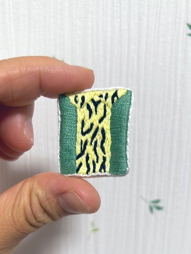 fkmtキャラ刺繍ブローチ