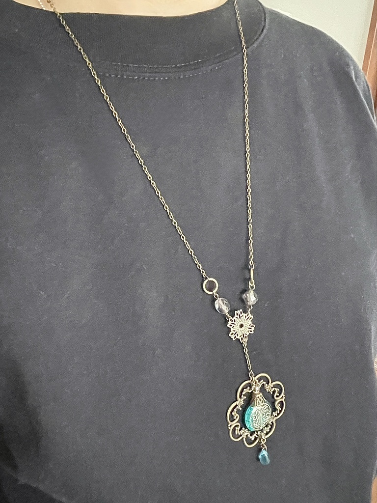 泉の巫女のペンダント