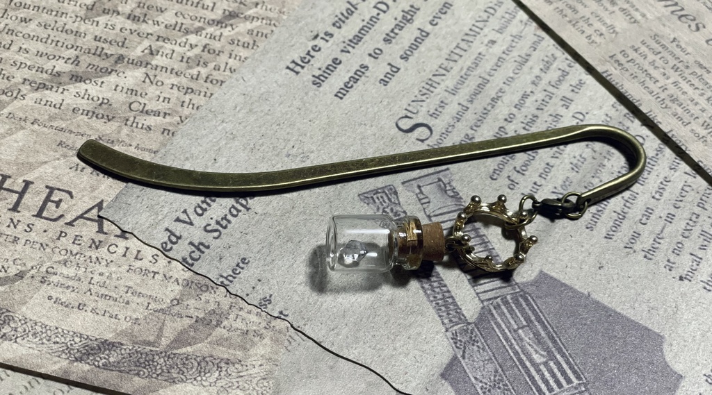 ハーキマーダイヤモンドのブックマーカー