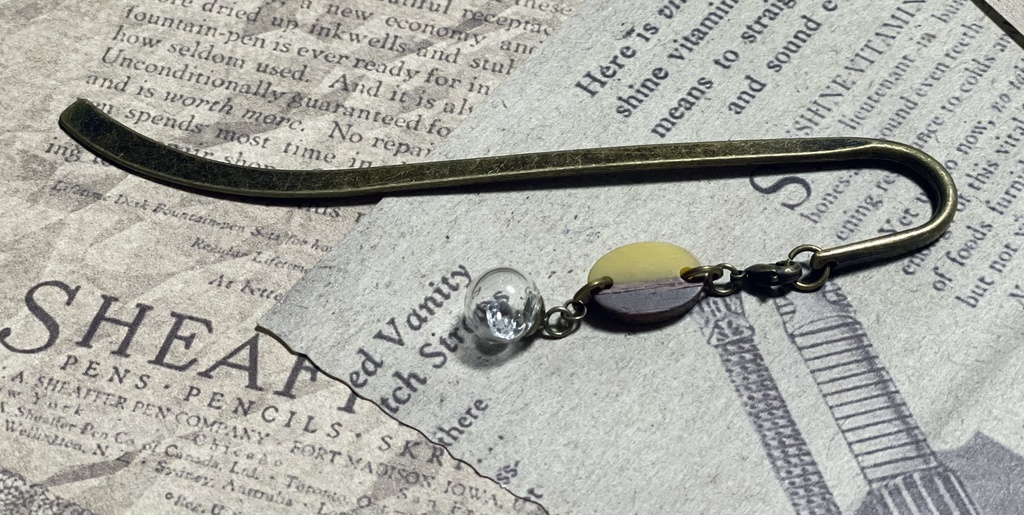 ホワイトトパーズのブックマーカー