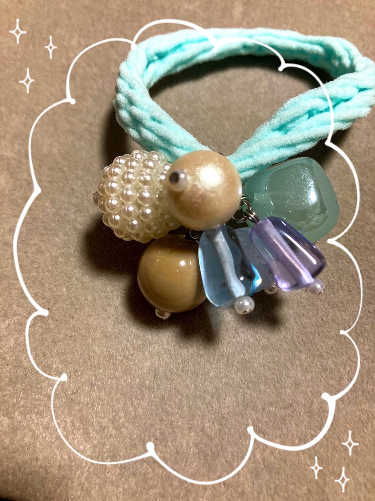 カカイルカラーヘアゴム