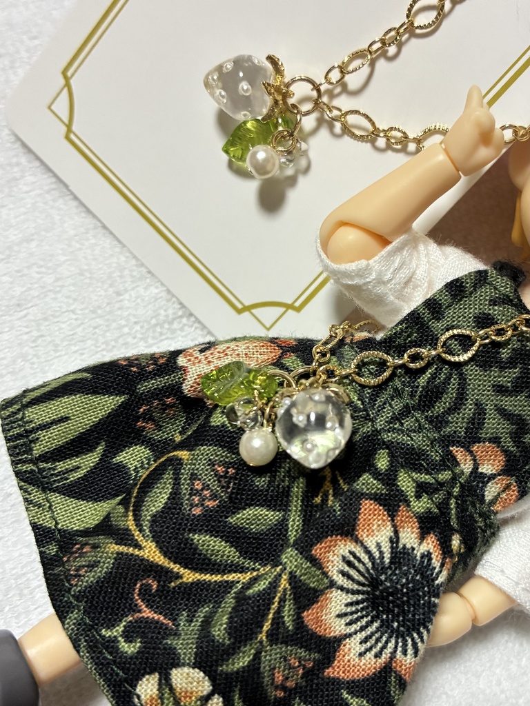 ねんどろいど 透明いちごのポシェットチャーム