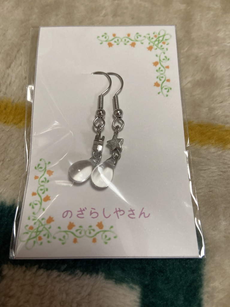 スタードロップピアス クリア