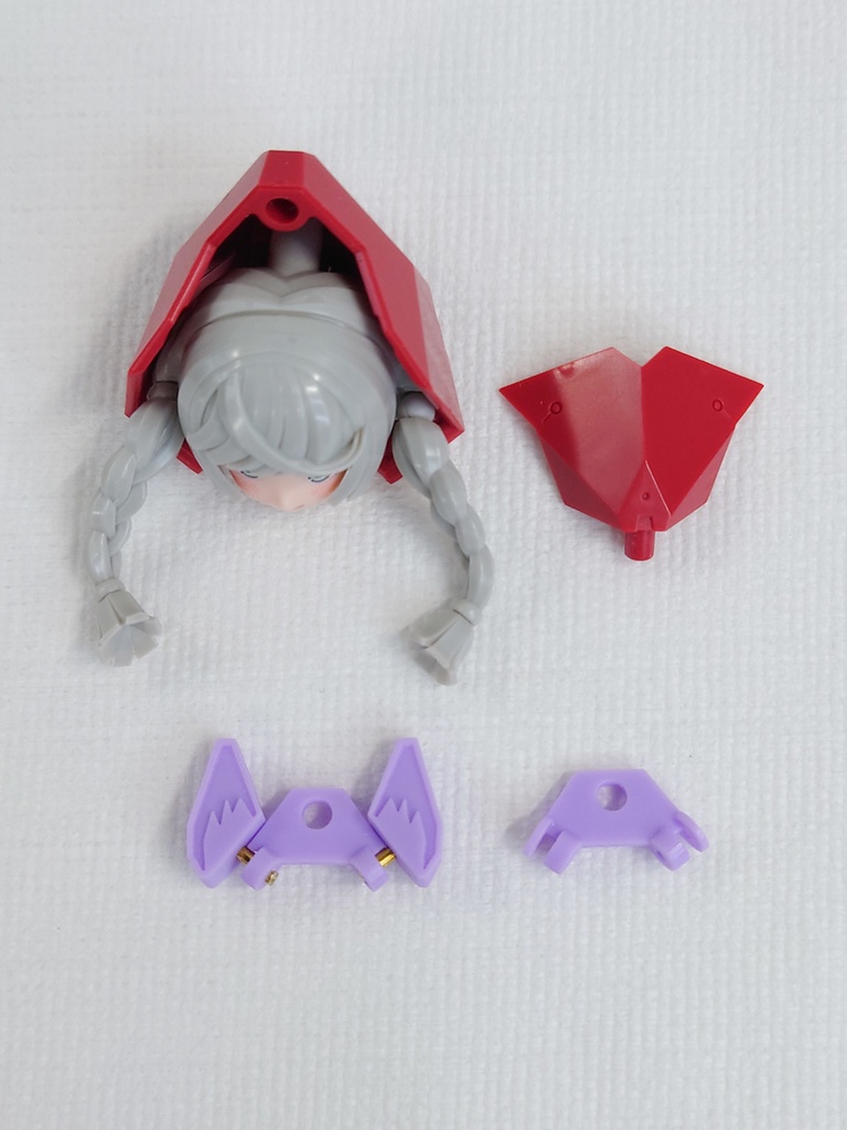 赤ずきんちゃんのフードを狼耳にするパーツ