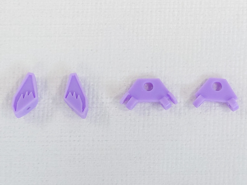 赤ずきんちゃんのフードを狼耳にするパーツ