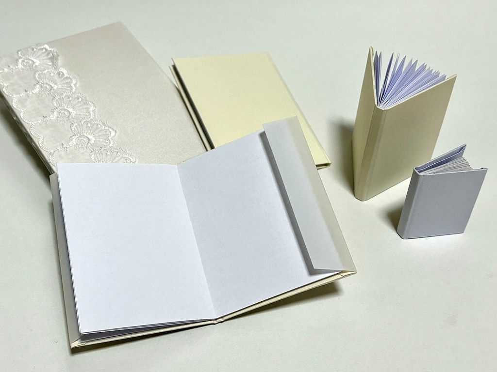 折本ハードカバー(上製本)テンプレート A3-16面