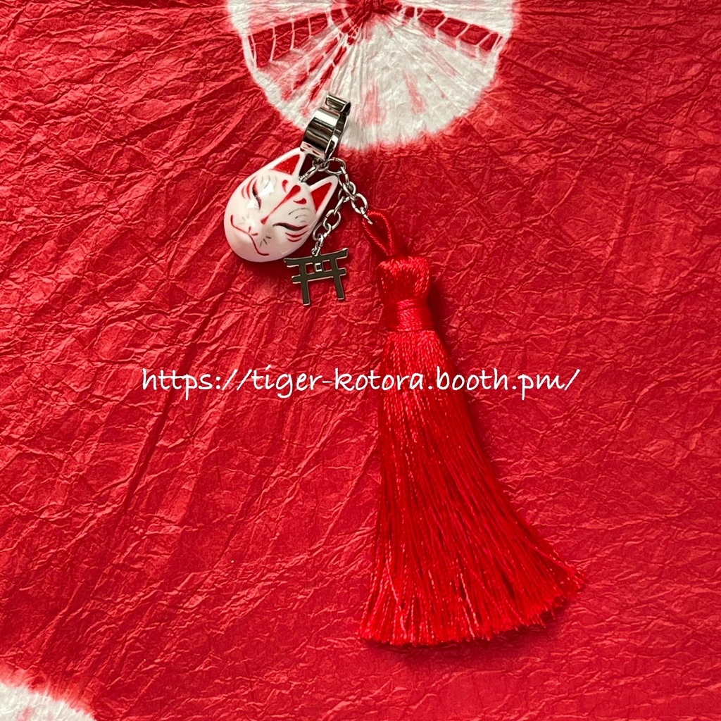 和風  イヤーカフ 狐面 × 鳥居 × タッセル