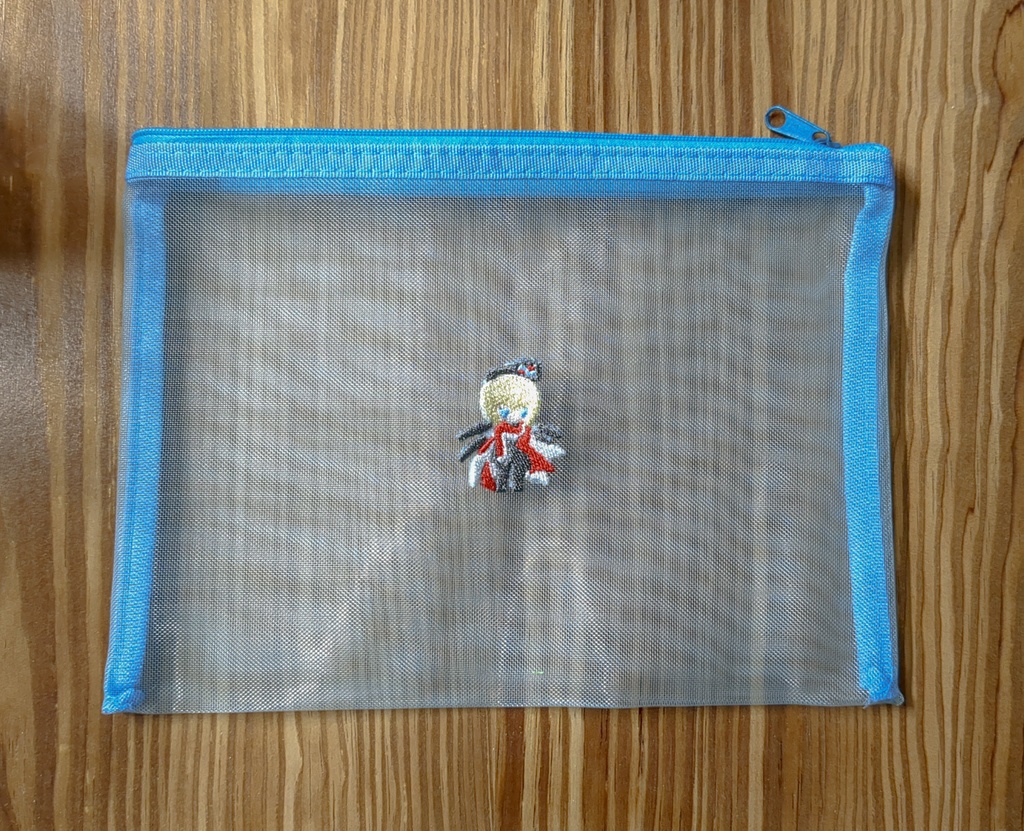 刺繍メッシュポーチ（フェデリコ水色）