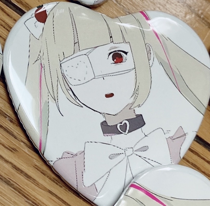 メンヘラちゃん　ハート型缶バッジ