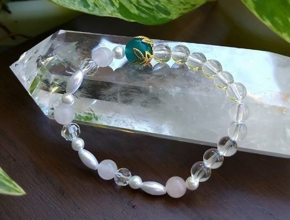 アマゾナイト天然石入りブレスレット