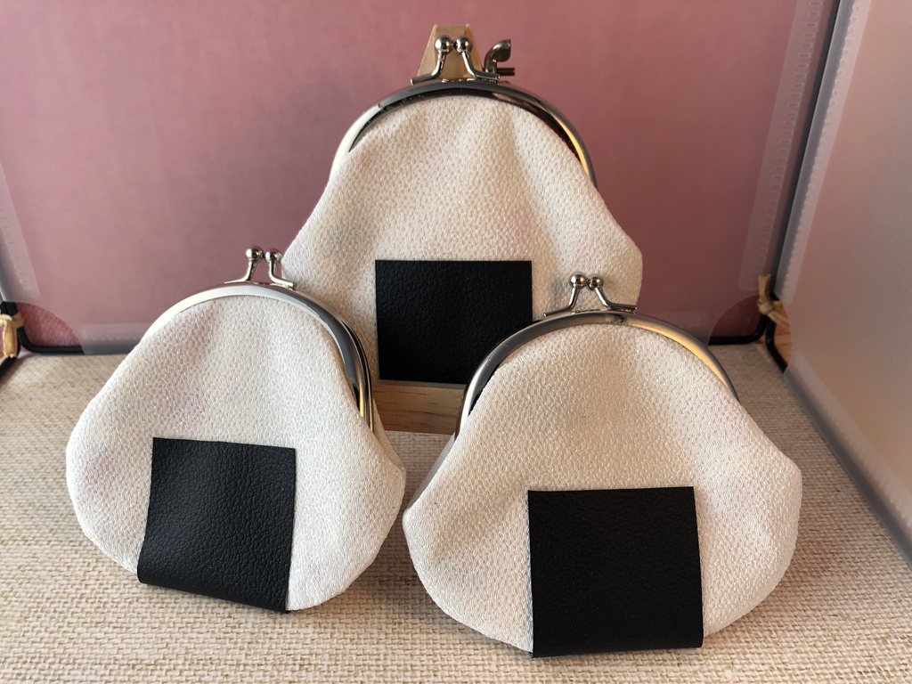 おにぎりがま口ポーチ もふもふ屋 Booth