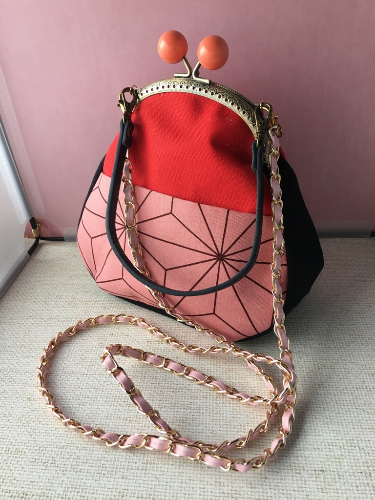 送料込 鬼滅の刃 年齢確認書類入れ付きバッグ もふもふ屋 Booth