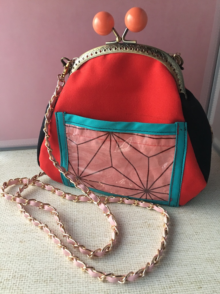 送料込 鬼滅の刃 年齢確認書類入れ付きバッグ もふもふ屋 Booth