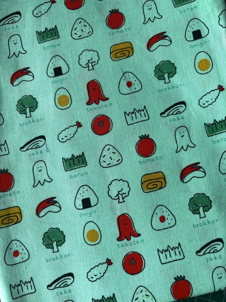 うめぼしおにぎりがま口ポーチ