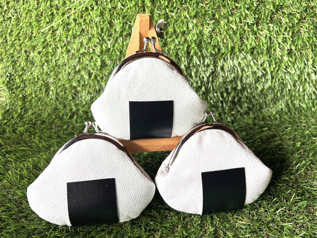 こにぎりがま口ポーチ