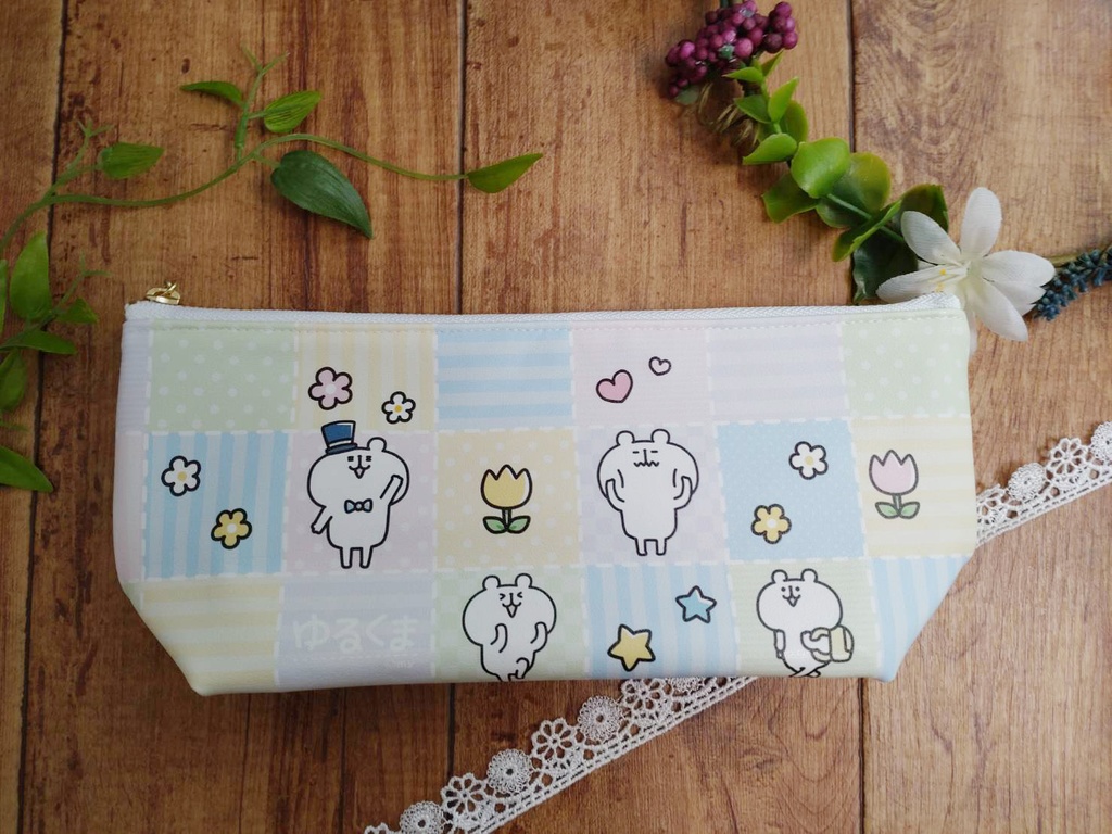 ゆるくまさんパッチワーク風ポーチ