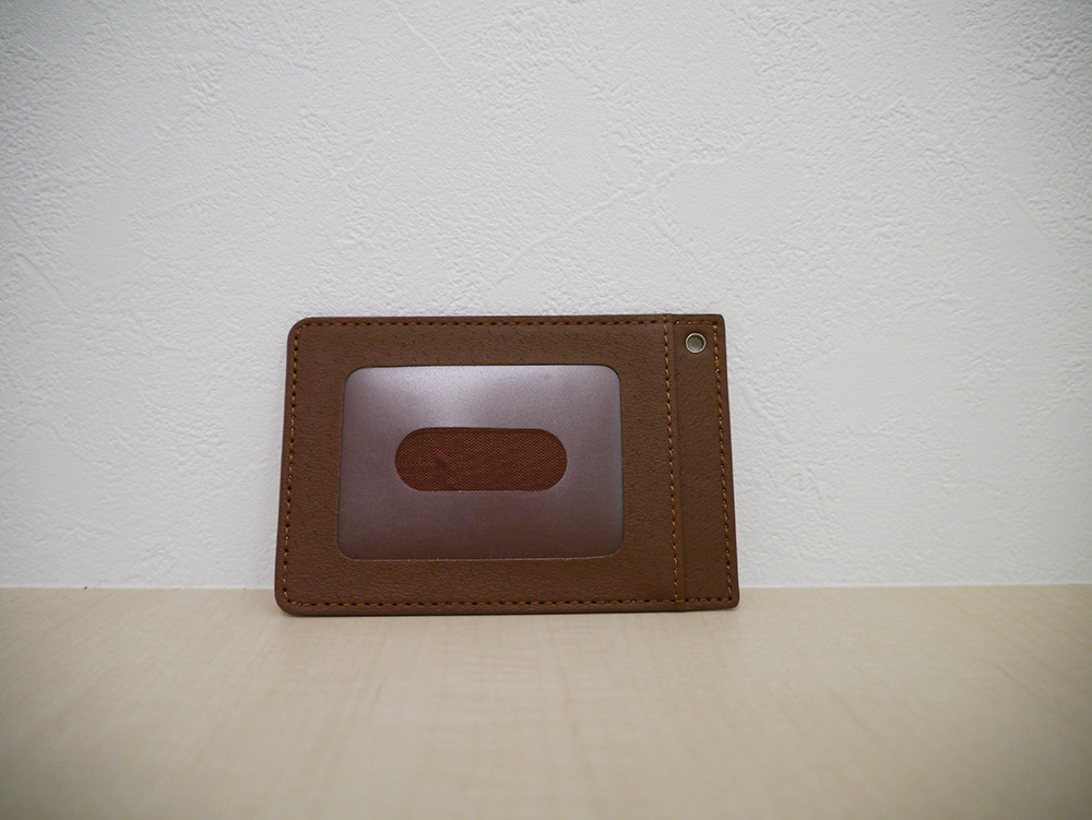 うさぎとインコ