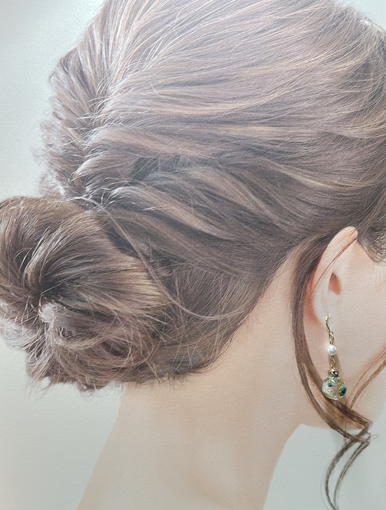 家康からの贈り物 花柄の七宝焼き耳飾り ⭐︎新色追加⭐︎