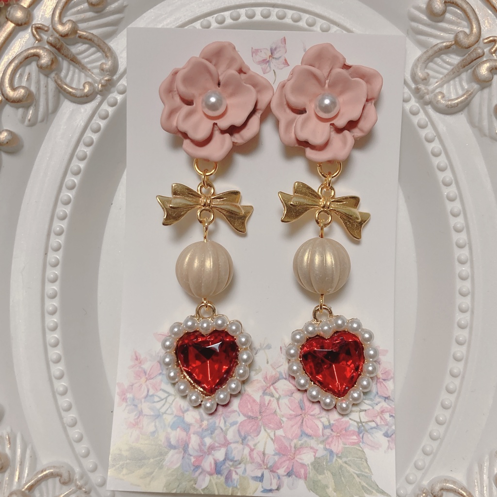 半田あけみ　イメージピアス