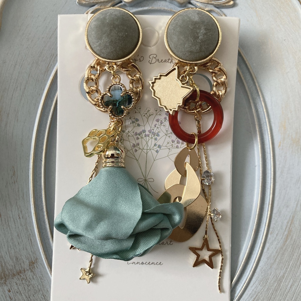 ロナルド狼男衣装　イメージイヤリング