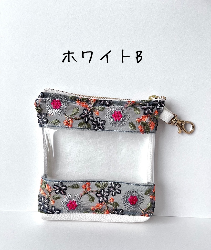 刺繍窓付きポーチ