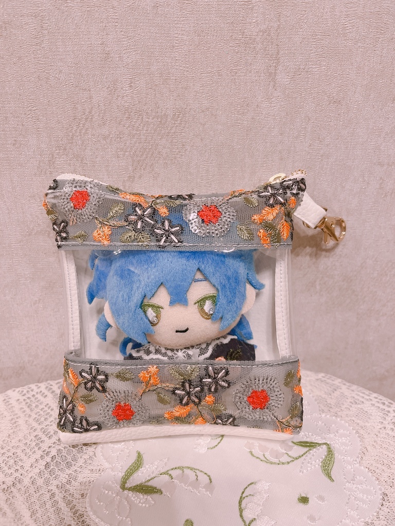 刺繍窓付きポーチ