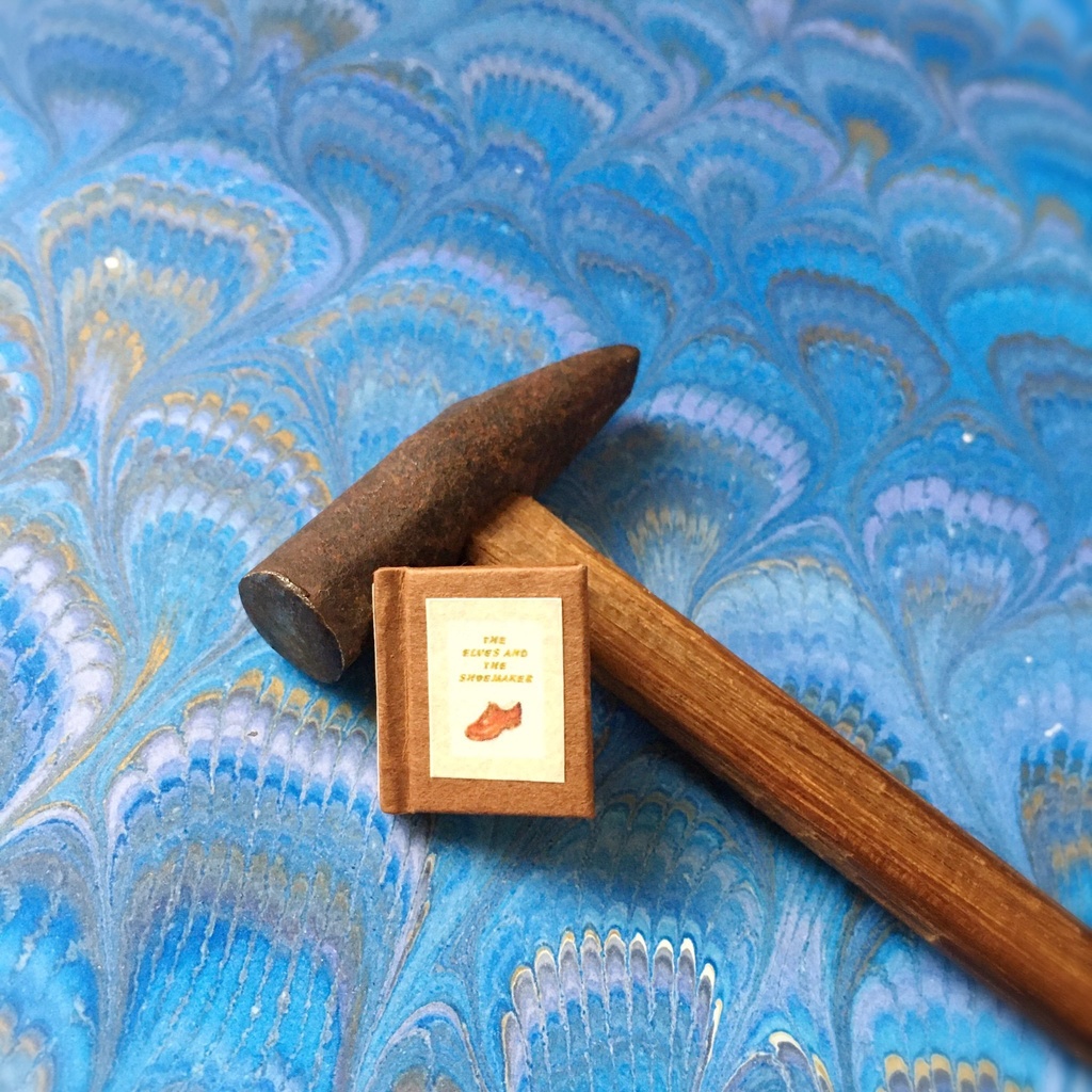 オビツ11サイズ【豆本:小人の靴屋、星の銀貨セット】