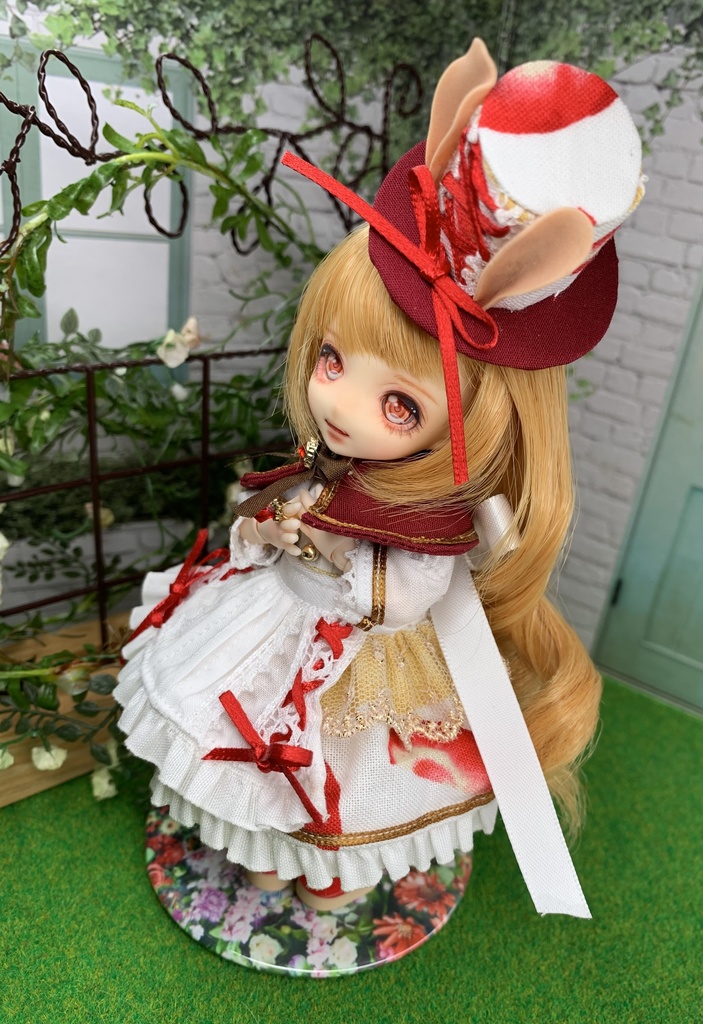 カスタムワンオフドール【編み上げうさ耳ミニハットちゃん】