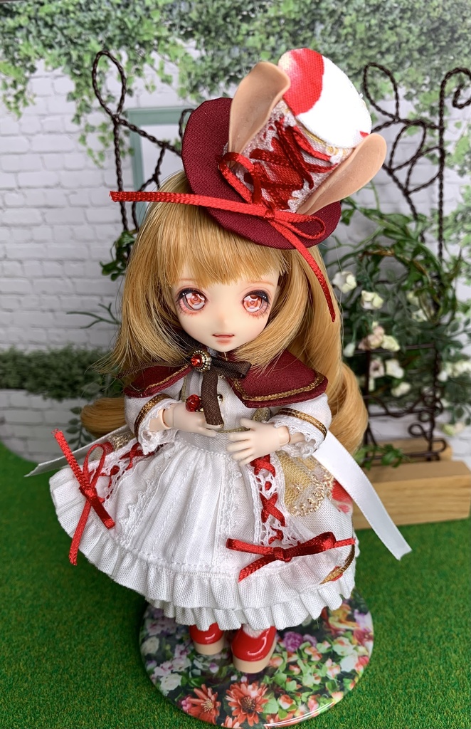 カスタムワンオフドール【編み上げうさ耳ミニハットちゃん】