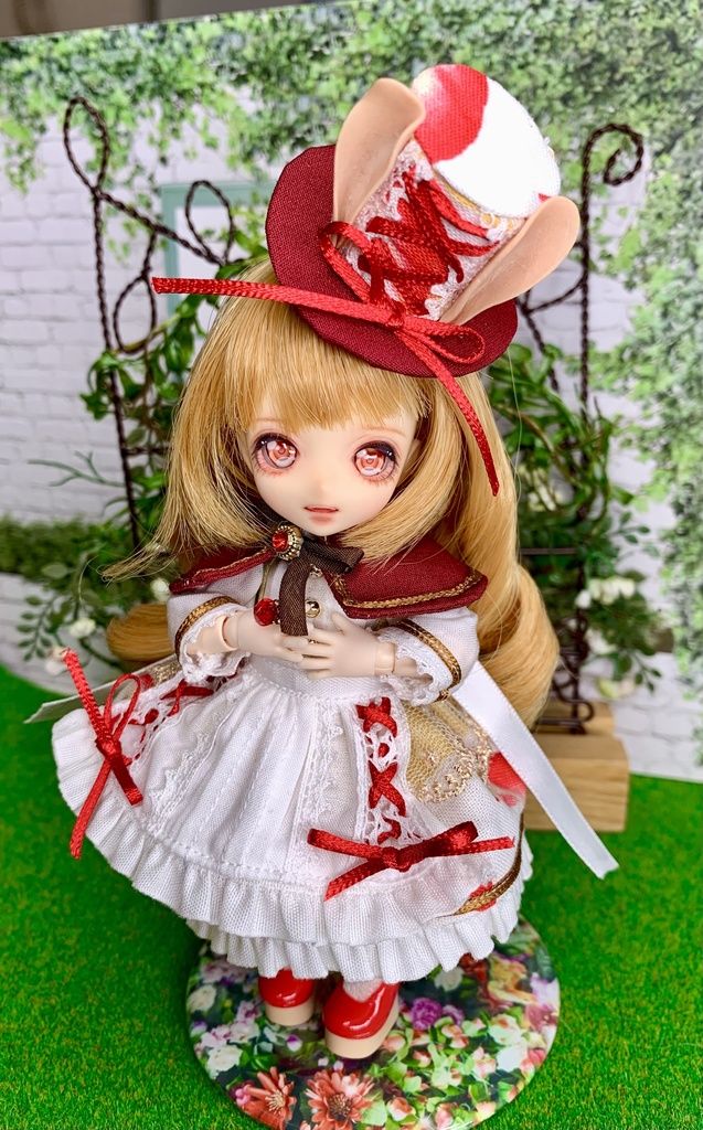 カスタムワンオフドール【編み上げうさ耳ミニハットちゃん】