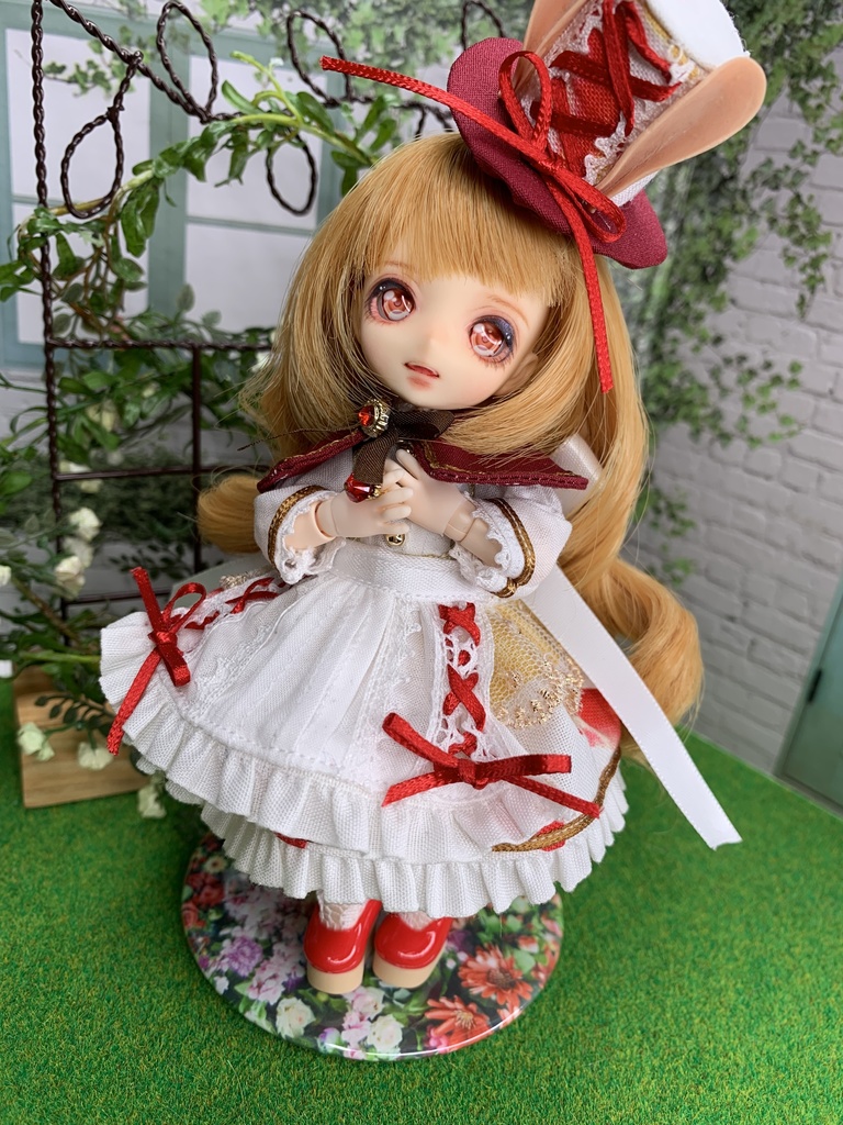 カスタムワンオフドール【編み上げうさ耳ミニハットちゃん】