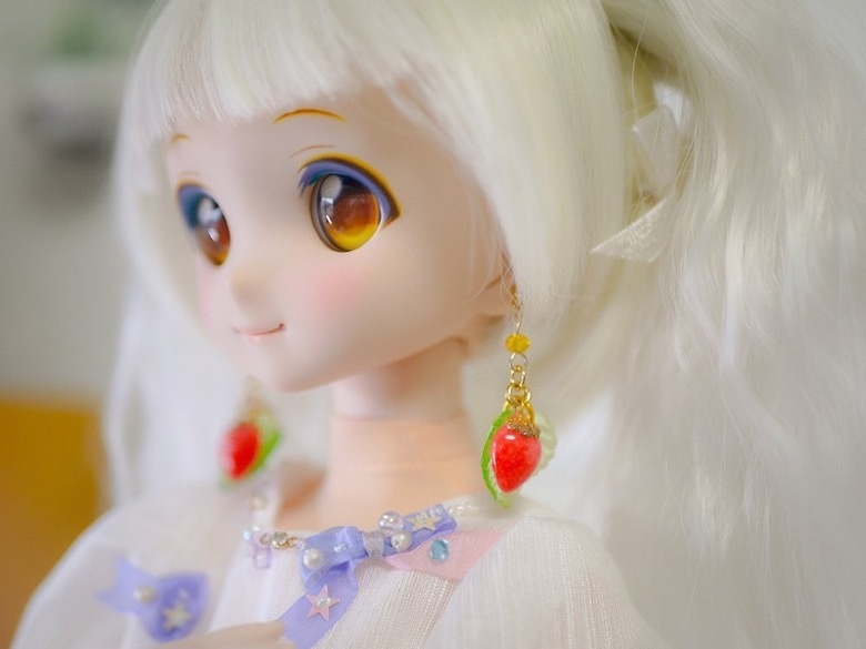 DD/MDD/人用『いちごイヤリング』