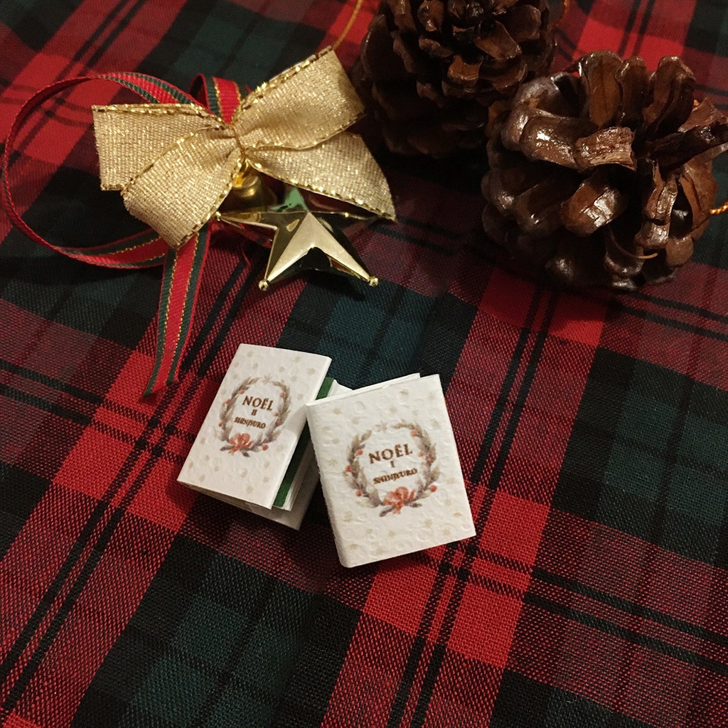 オビツ11サイズ 豆本 NOEL cute edition とシールのセット