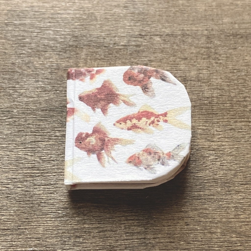 オビツ11サイズ 豆本 金魚図録