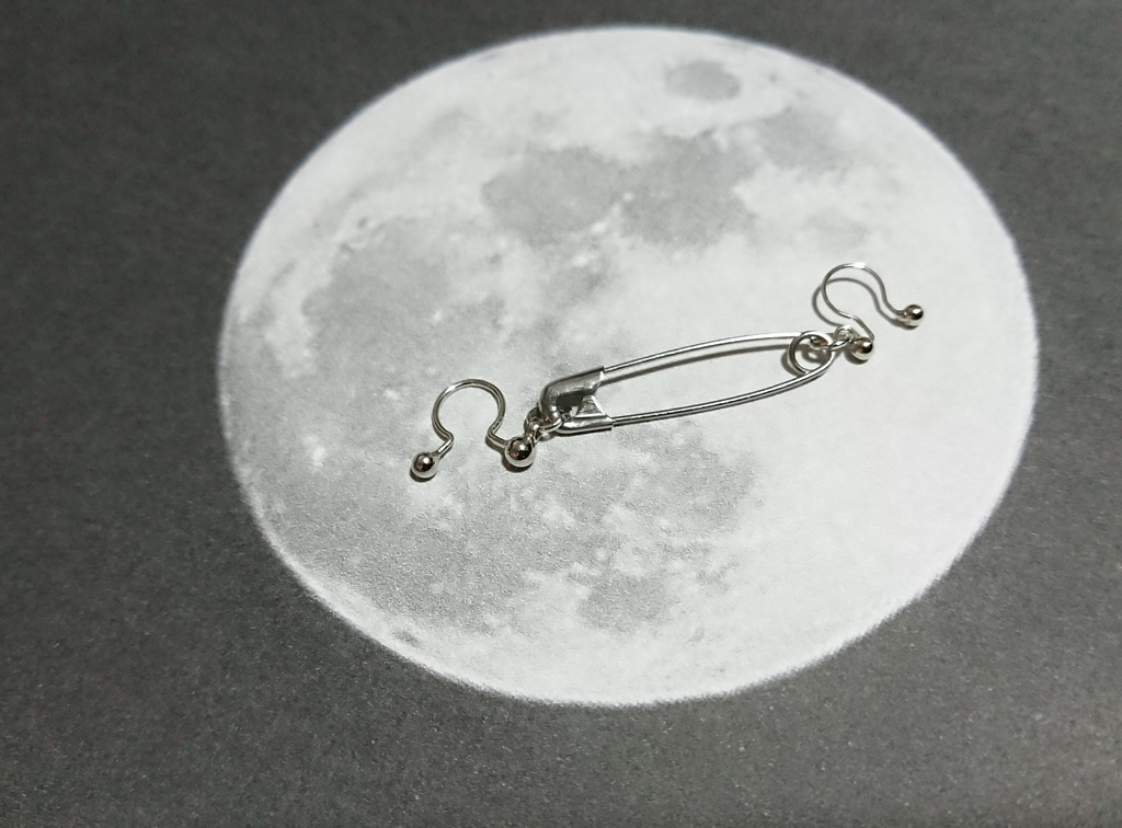 安全ピンのフェイクインダストリアル【イヤリング】