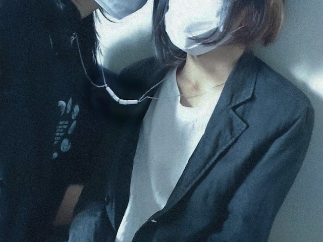 シガレットキスペアネックレス