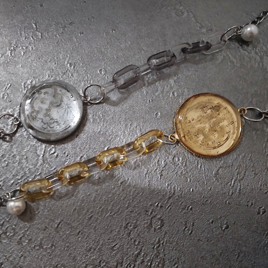 満月のブレスレット