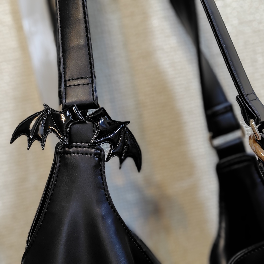 だれでも小悪魔ブローチ