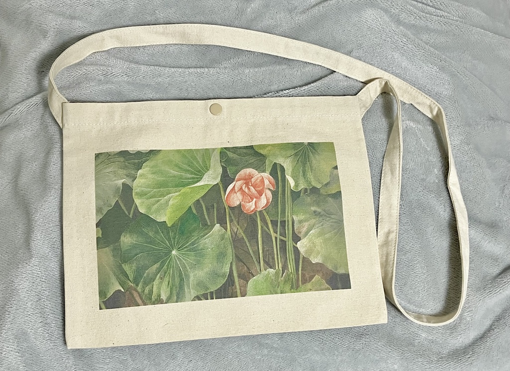 蓮のサコッシュ