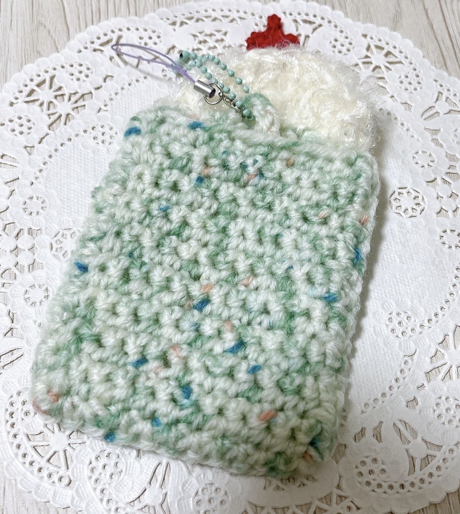 【編み物】トレカケース入れ〈クリームソーダ〉