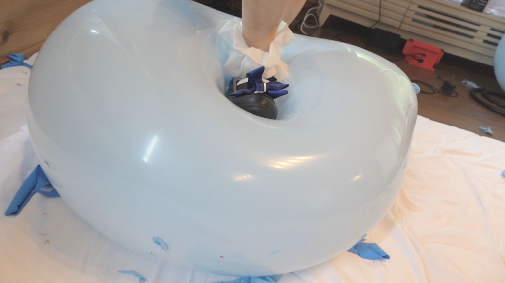 24インチ風船ヒール割り&お尻割り