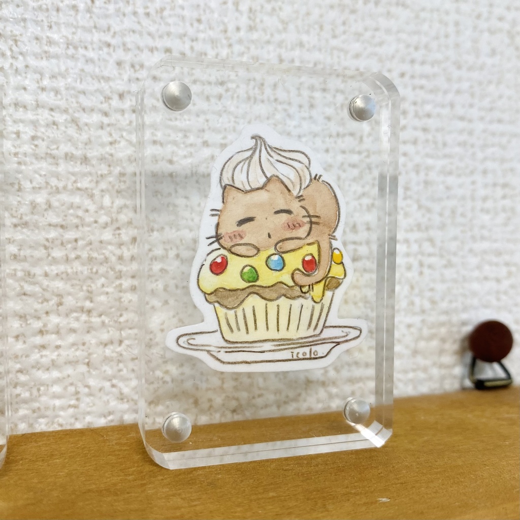 カップケーキ クリームねこのせ【ミニ原画】