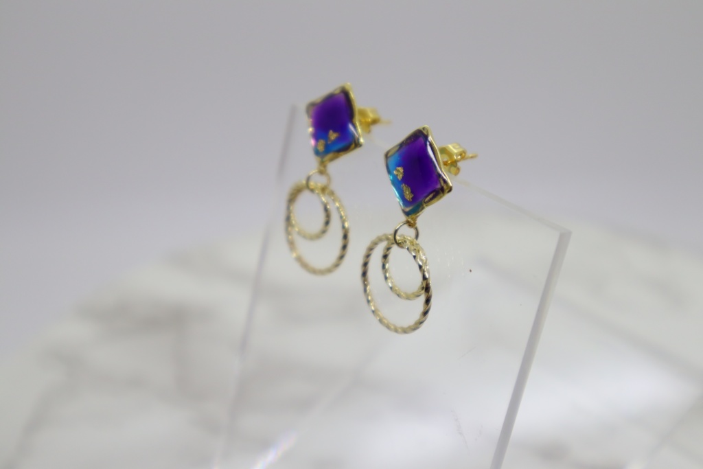 ピアス(戯毒堂師弦イメージ)