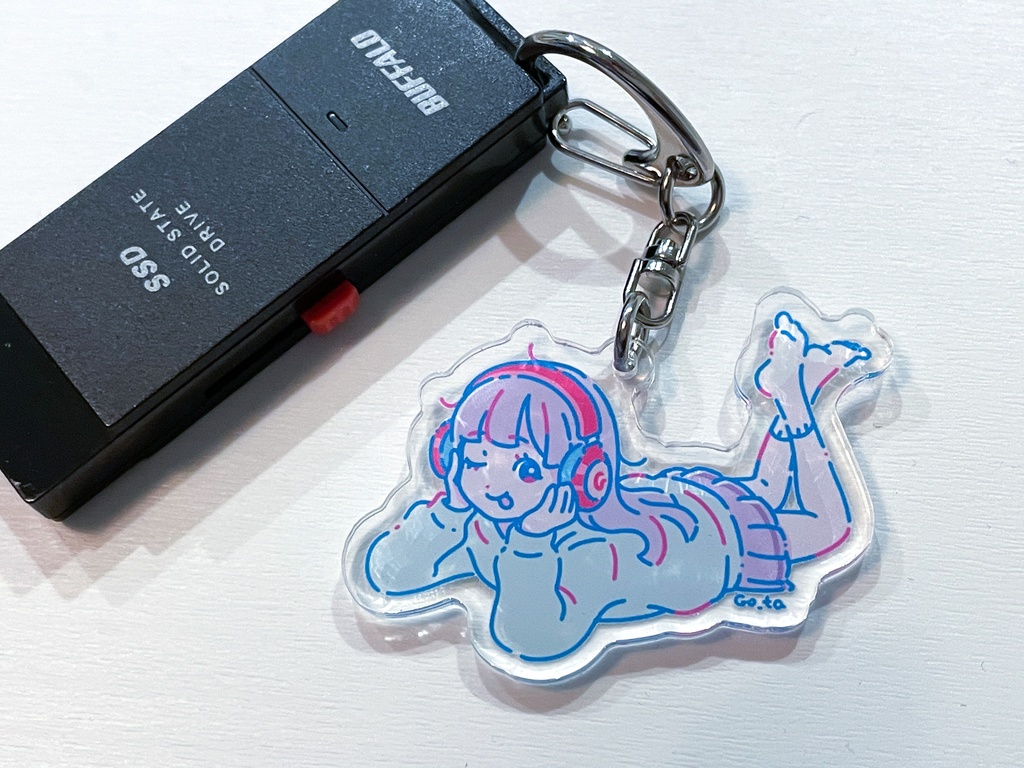 ねころがり娘 イケてるアクリルキーホルダー