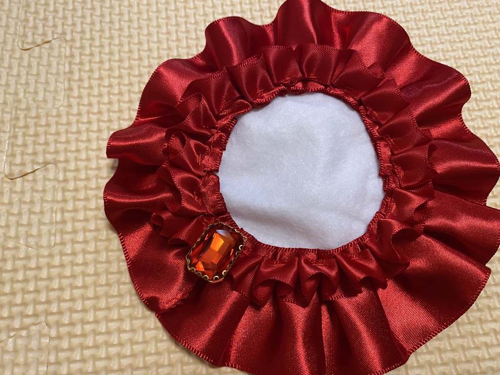 ロゼット 缶バッジ ジュエリー 赤