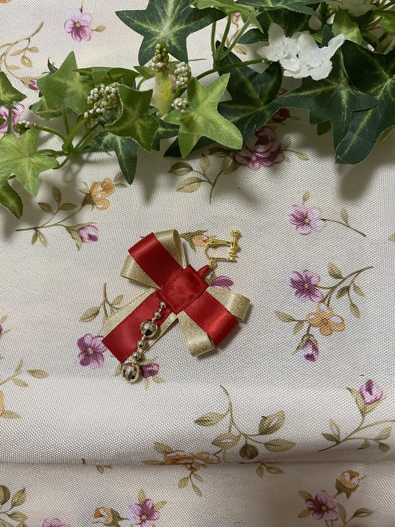 リボンティアーズ 赤 ストラップ イヤリング