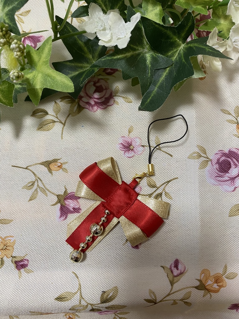 リボンティアーズ 赤 ストラップ イヤリング