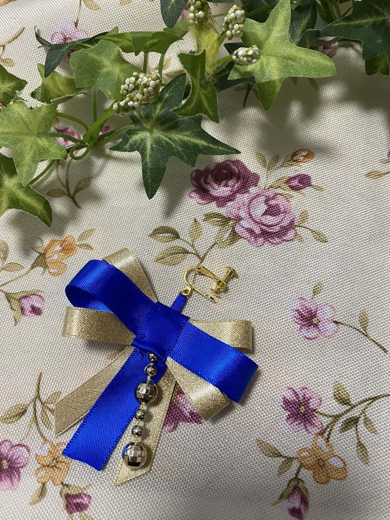 リボンティアーズ 青 ストラップ イヤリング