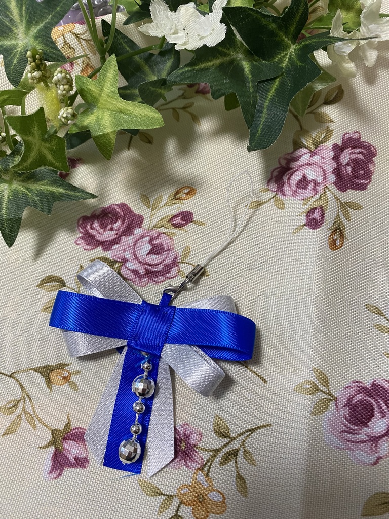 リボンティアーズ 青 ストラップ イヤリング